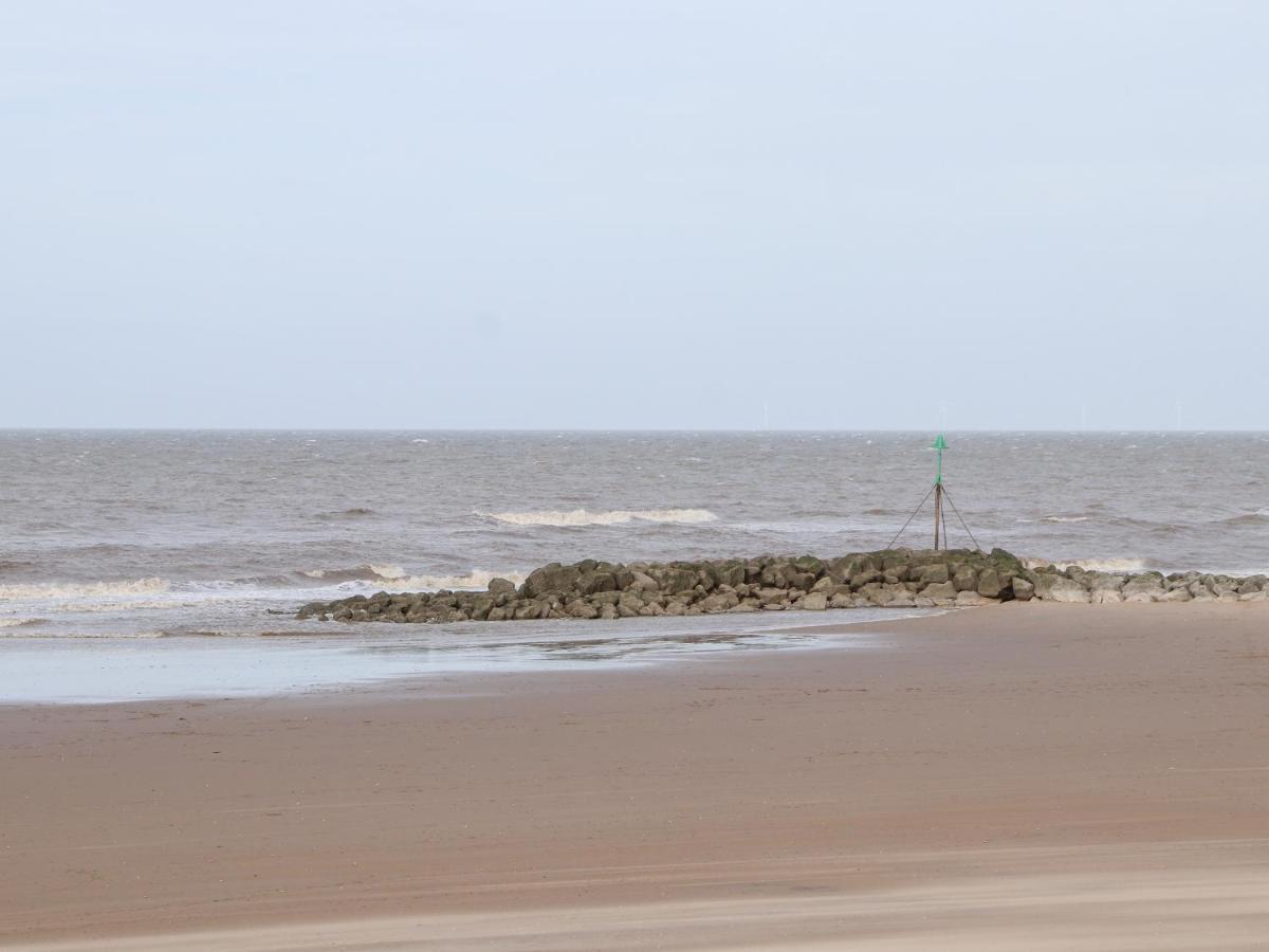 The Hollies Prestatyn Exterior foto